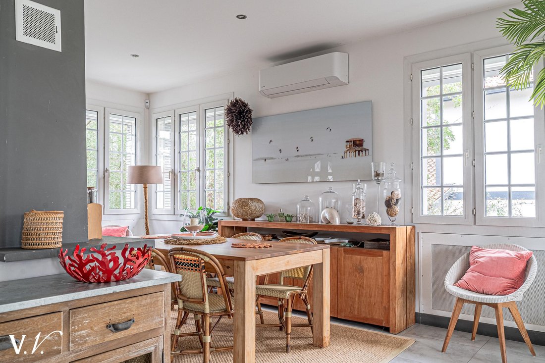 Villa in Aiguillon, Arcachon, France 2 - 17010287