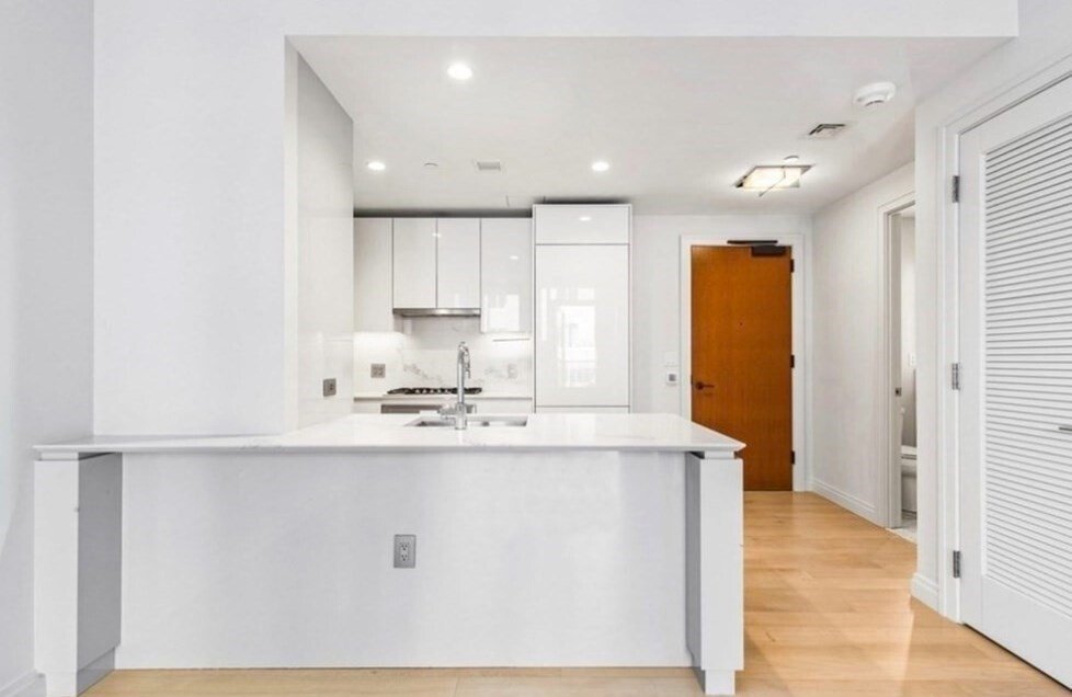 Condo in Boston, Massachusetts, United States 3 - 17391232