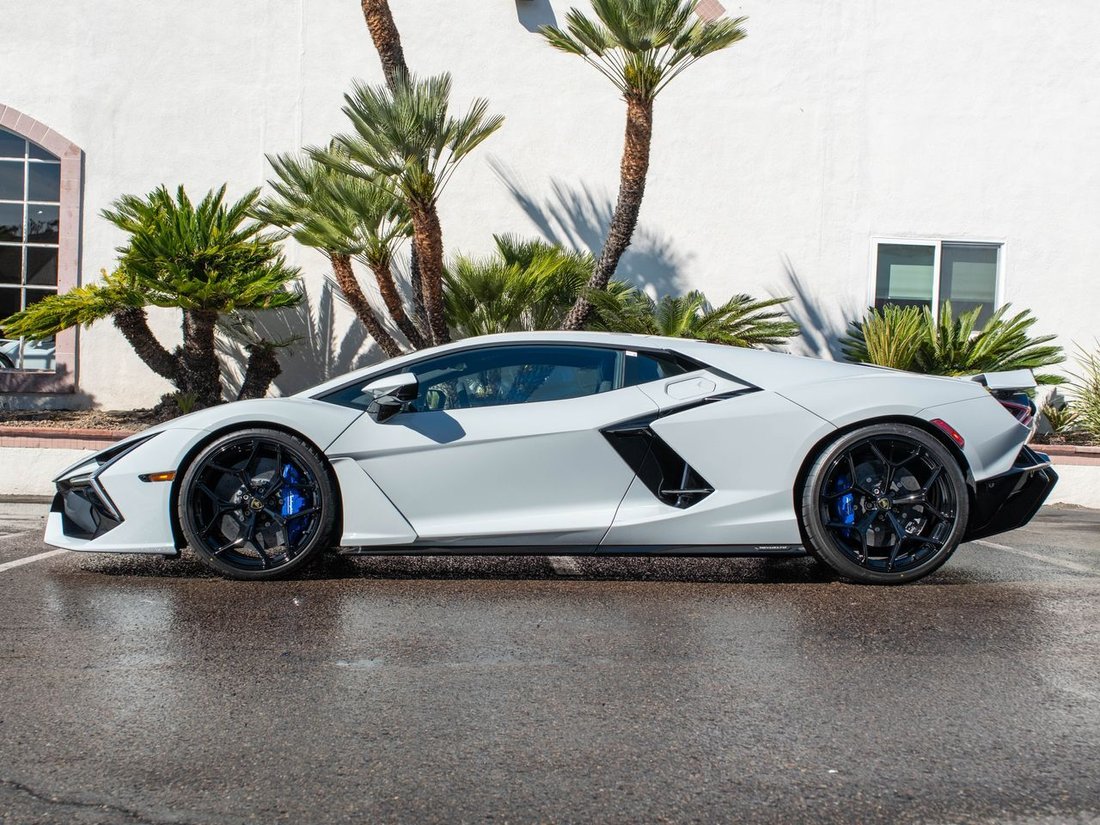 Coupe in La Jolla, CA, United States 2 - 17394493
