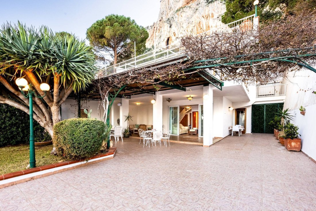 Villa in Addaura, Palermo, Italy 3 - 17392655