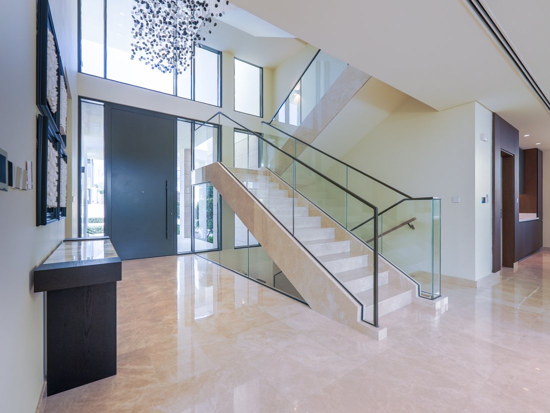 Villa in Hadaeq Sheikh Mohammed Bin Rashid, Dubai, United Arab Emirates 2 - 17394746