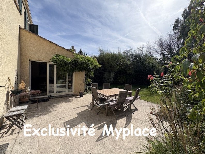 House in Toussus-le-Noble, Ile-de-France, France 2 - 17391335