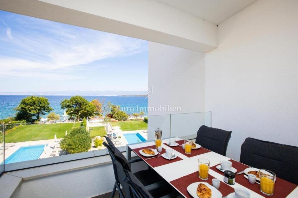 Apartment in Malinska, Primorje-Gorski Kotar County, Croatia 3 - 17394476