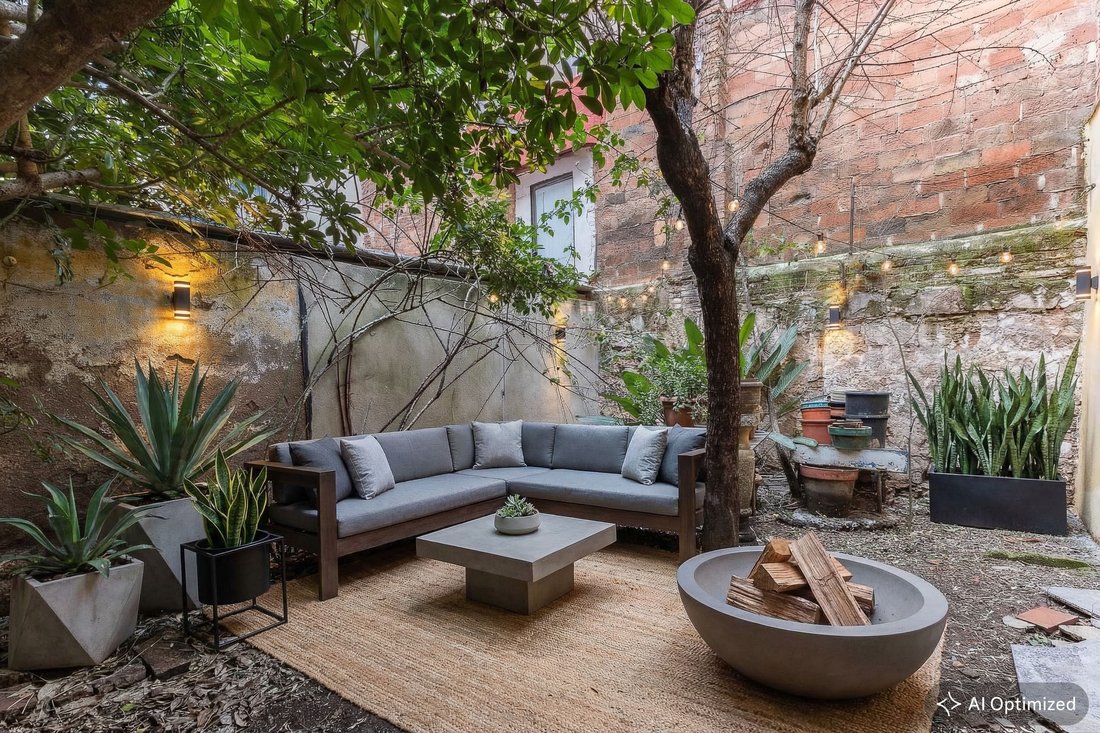 Apartment in Eixample, Barcelona, Spain 1 - 17392318