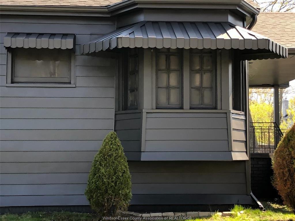 House in Windsor, Ontario, Canada 3 - 17391075