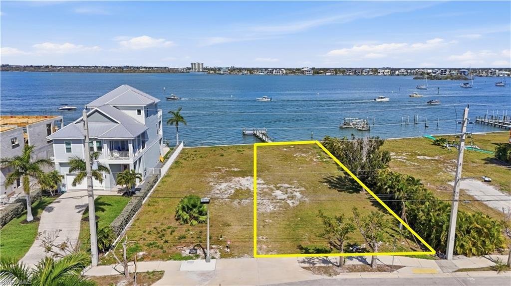 Land in Fort Myers Beach, Florida, United States 2 - 17392089