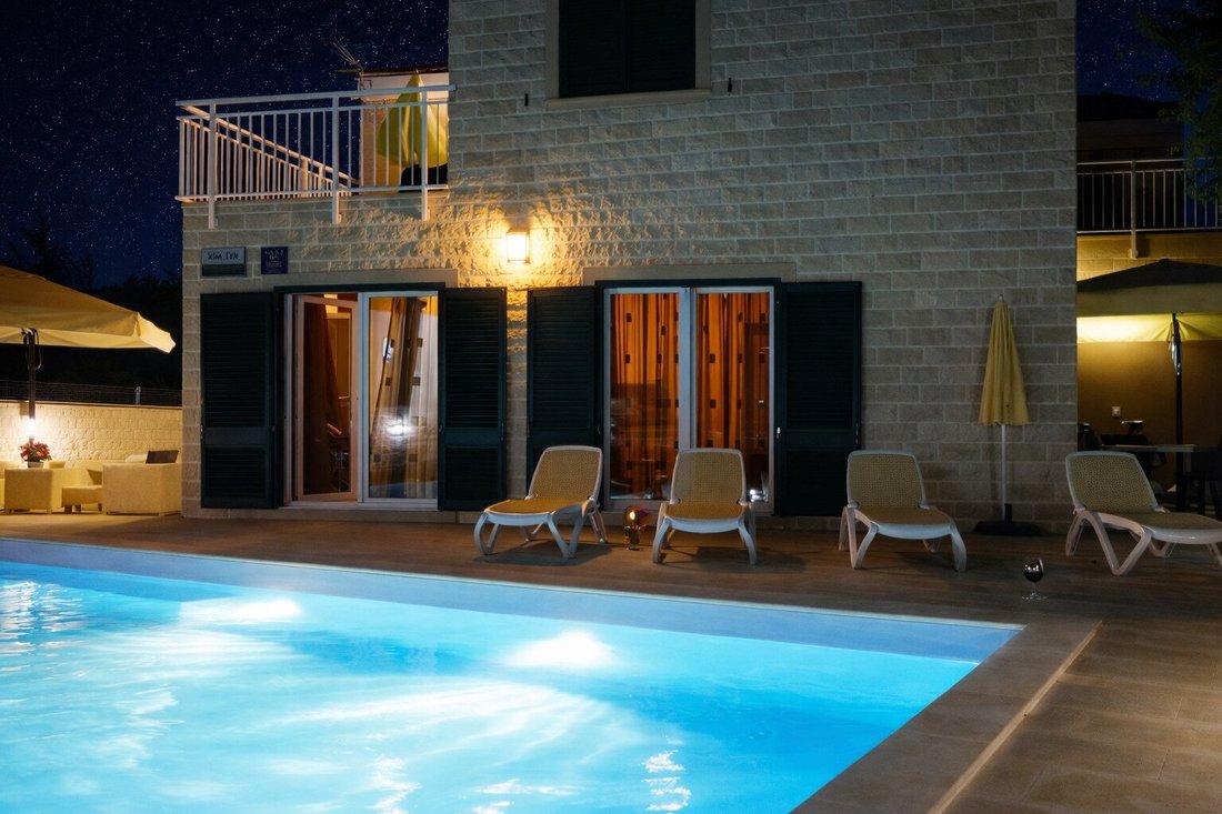 Villa in Skrip, Split-Dalmatia County, Croatia 3 - 17394943