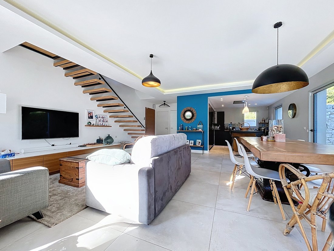 Villa in Fontmerle, Antibes, France 3 - 16964056