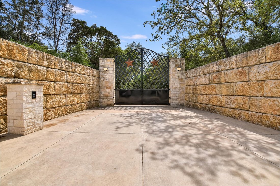 House in McDade, Texas, United States 1 - 17391791