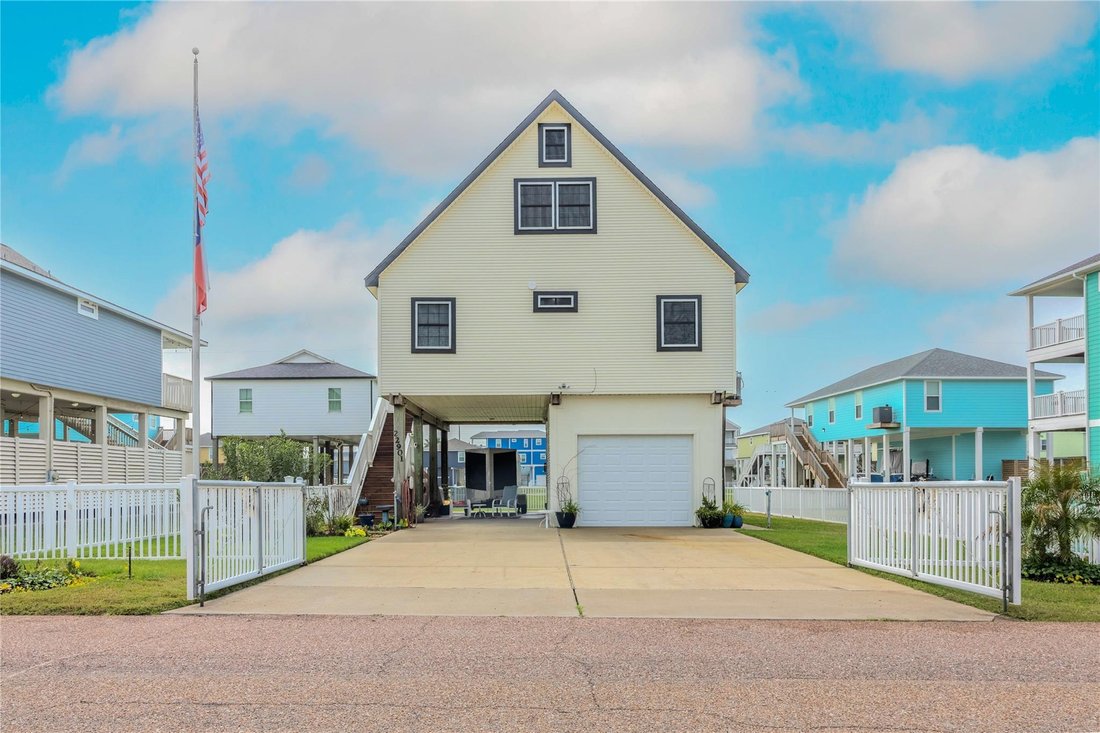 House in Galveston, Texas, United States 2 - 17390743