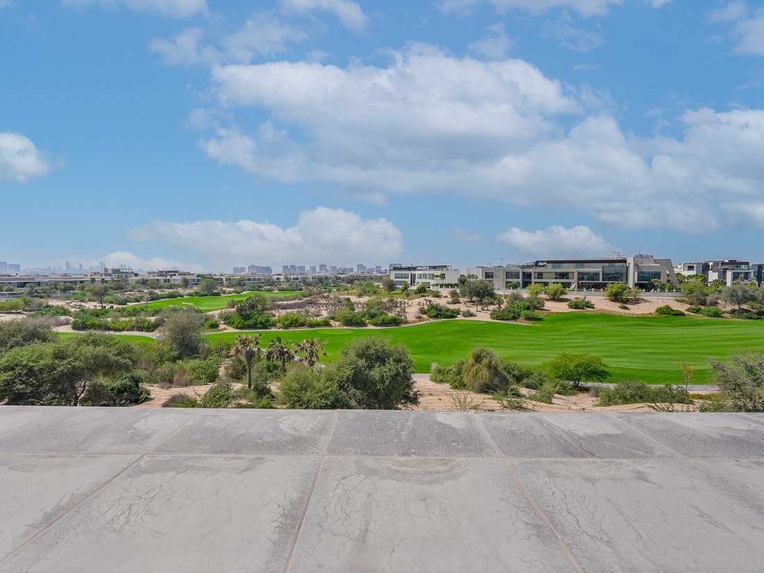 Villa in Hadaeq Sheikh Mohammed Bin Rashid, Dubai, United Arab Emirates 3 - 16130523