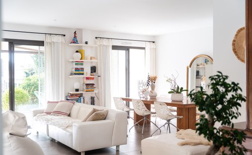 Apartment in Zone Industrielle et Commerciale, Royan, France 1