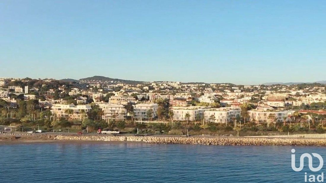 Appartamento a Antibes, Provenza-Alpi-Costa Azzurra, Francia 1 - 16486847
