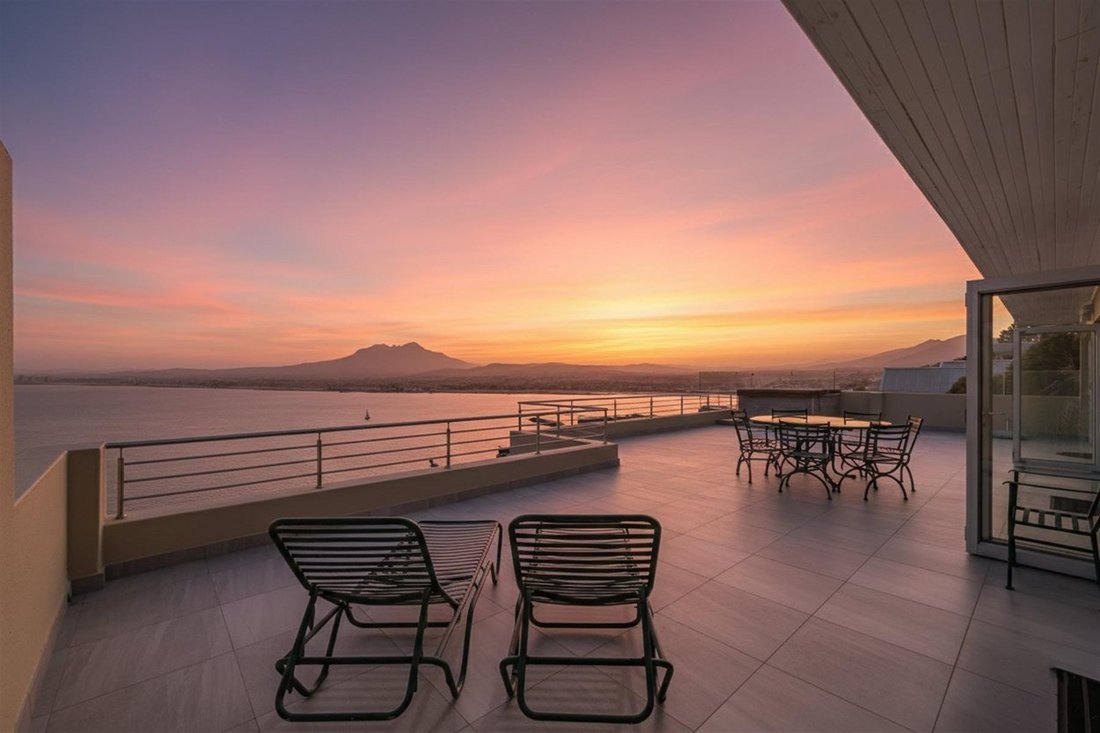 House in Gordon's Bay, Cape Town, Western Cape 2 - 17306145