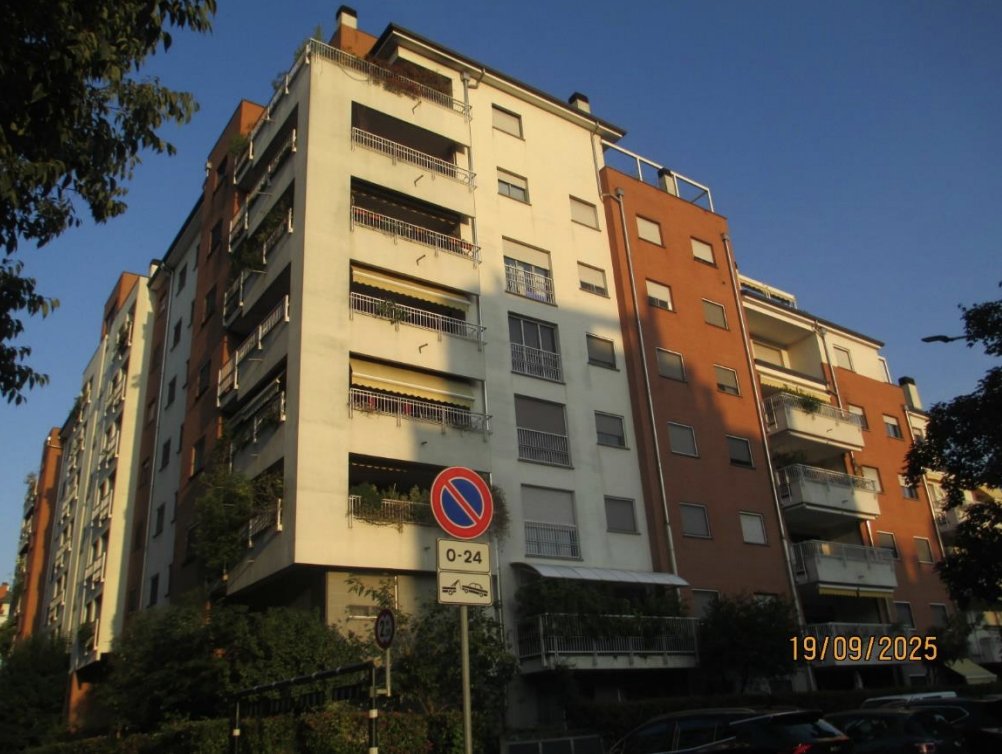 Apartment in San Vittore - Washington, Milan, Italy 1 - 17390297