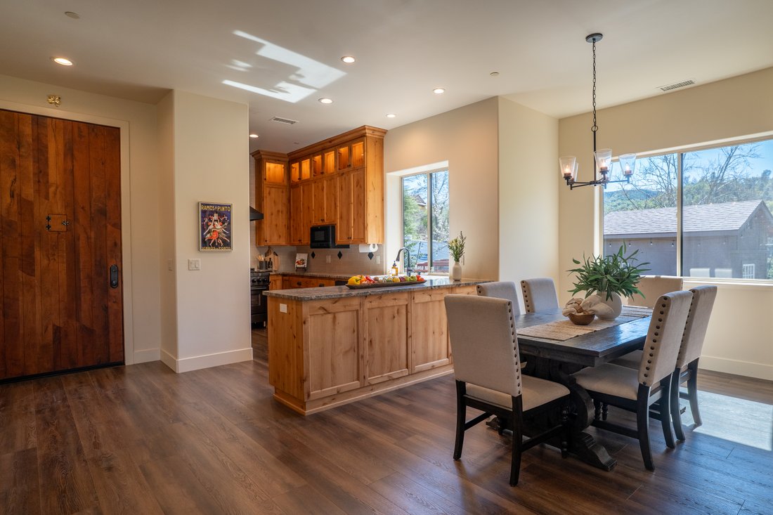 Paso Robles, California, United States 5 - 17394833