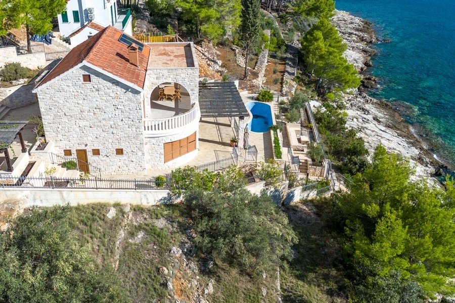 Villa in Gradski kotar Sv. Antun, Korcula, Dubrovnik-Neretva County 4 - 17392079