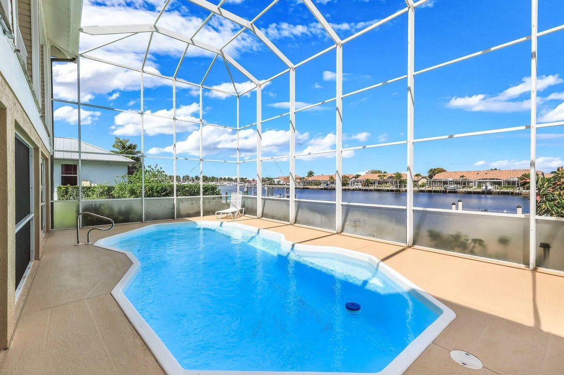 House in Naples, Florida, United States 4 - 17389883
