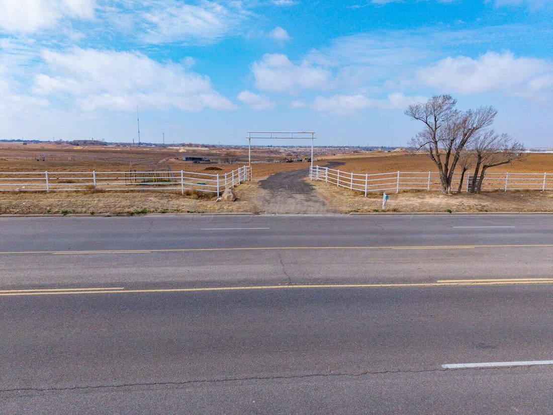 Farm Ranch in Amarillo, Texas, United States 3 - 17390925