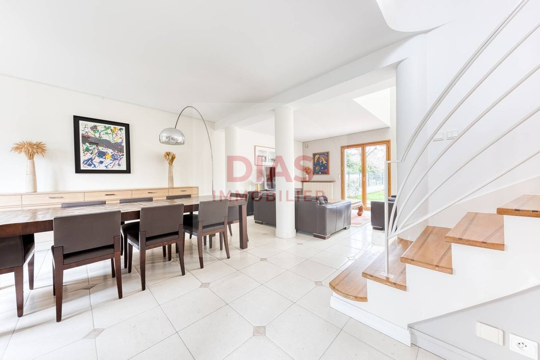 House in Bercheres Nord, Pontault-Combault, France 4 - 17393147