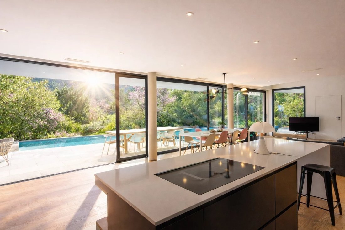Villa in Comtale-Cente-Cours Mirabeau, Aix-en-Provence, France 5 - 16359164