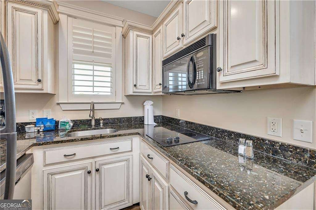 Condo in St. Simons, Georgia, United States 3 - 17391538