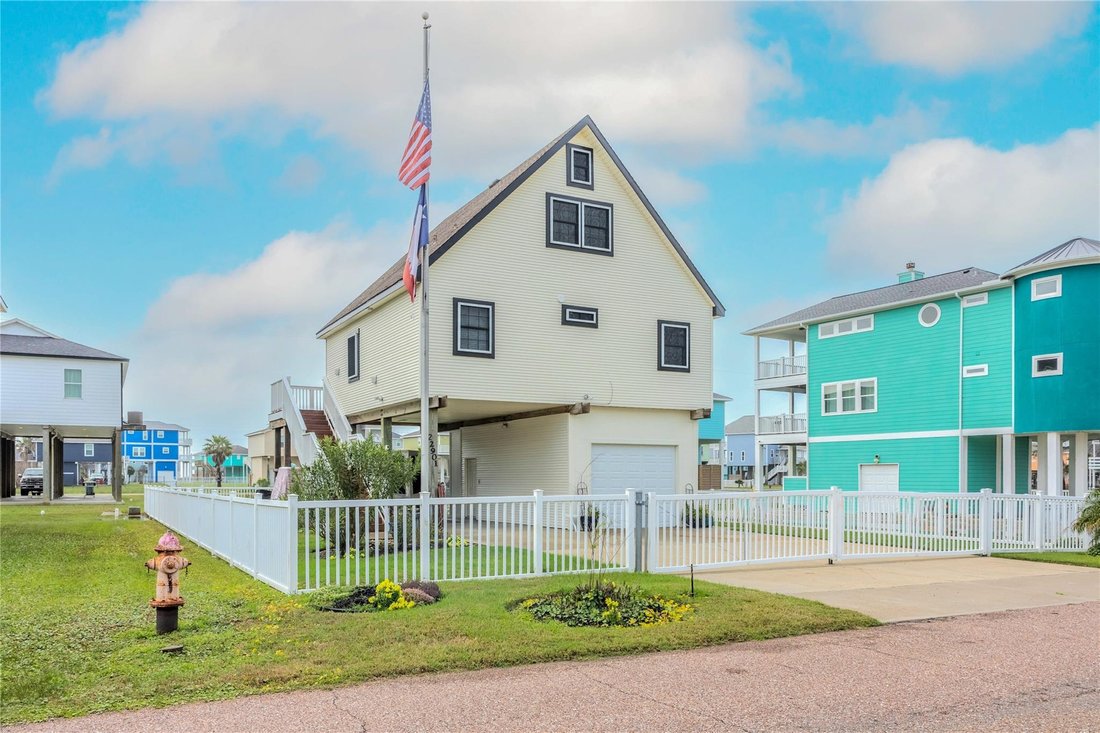 House in Galveston, Texas, United States 3 - 17390743