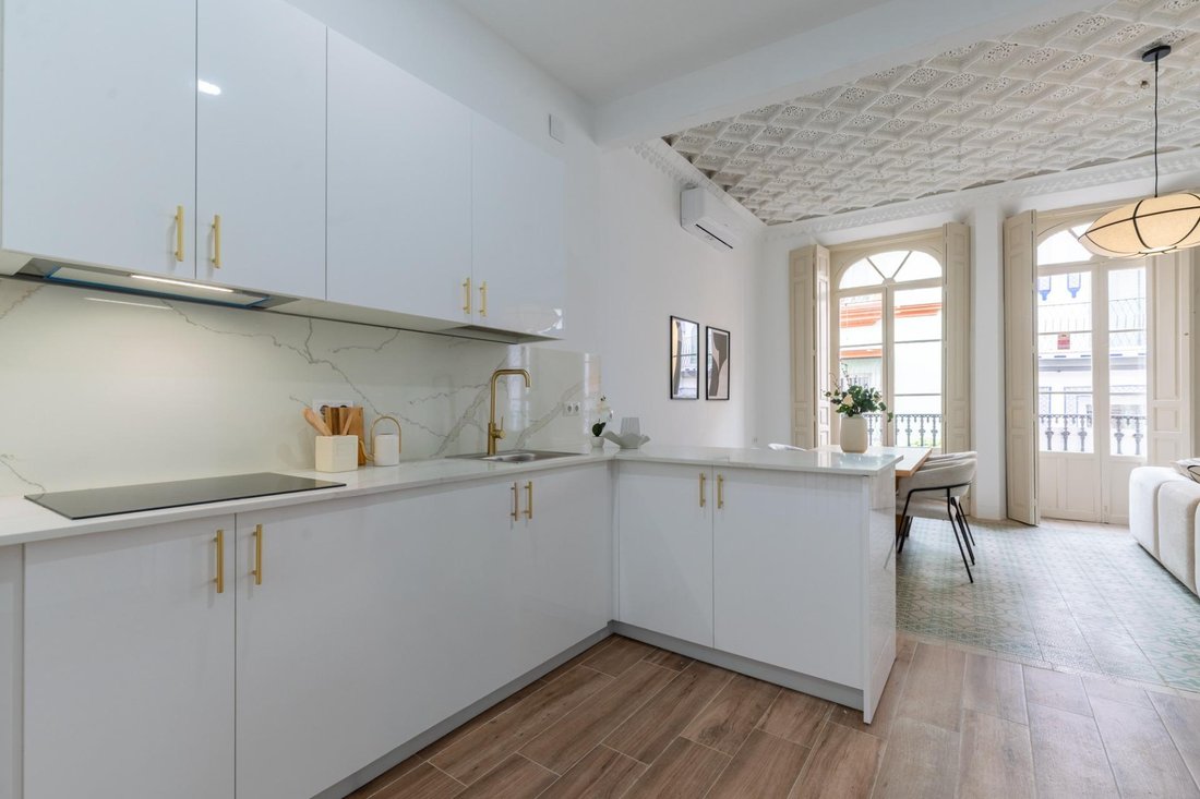 Apartment in Casco Antiguo, Seville, Spain 5 - 17392284