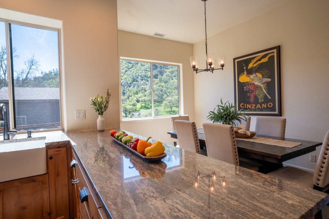 Paso Robles, California, United States 3 - 17394833