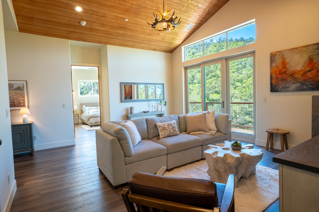 Paso Robles, California, United States 2 - 17394833