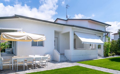 Villa in Center, Forte dei Marmi, Tuscany 1