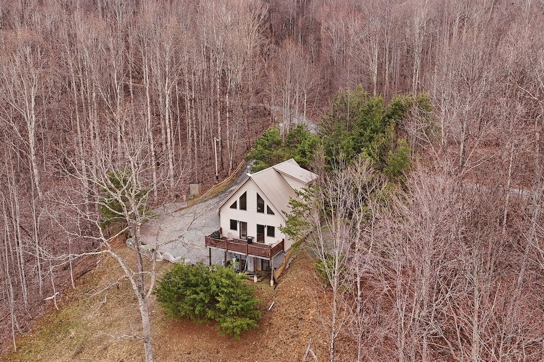 House in Roan Mountain, Tennessee, United States 5 - 17395359