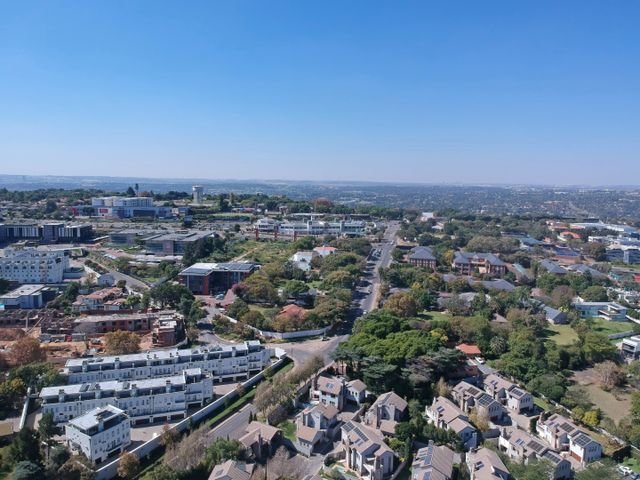 Estate in Johannesburg, Gauteng, South Africa 1 - 17395338
