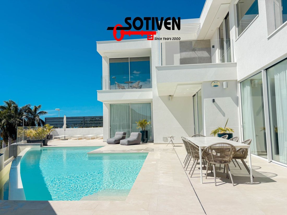Villa in Adeje, Canary Islands, Spain 5 - 15927305