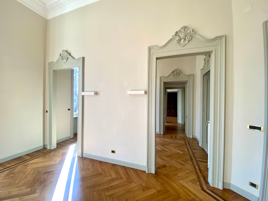 Apartment in Center, Turin, Piedmont 4 - 17395609