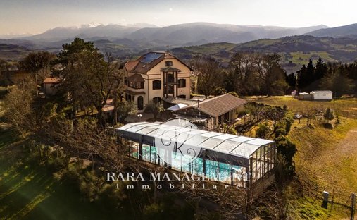 Villa in Tolentino, Marche, Italy 1