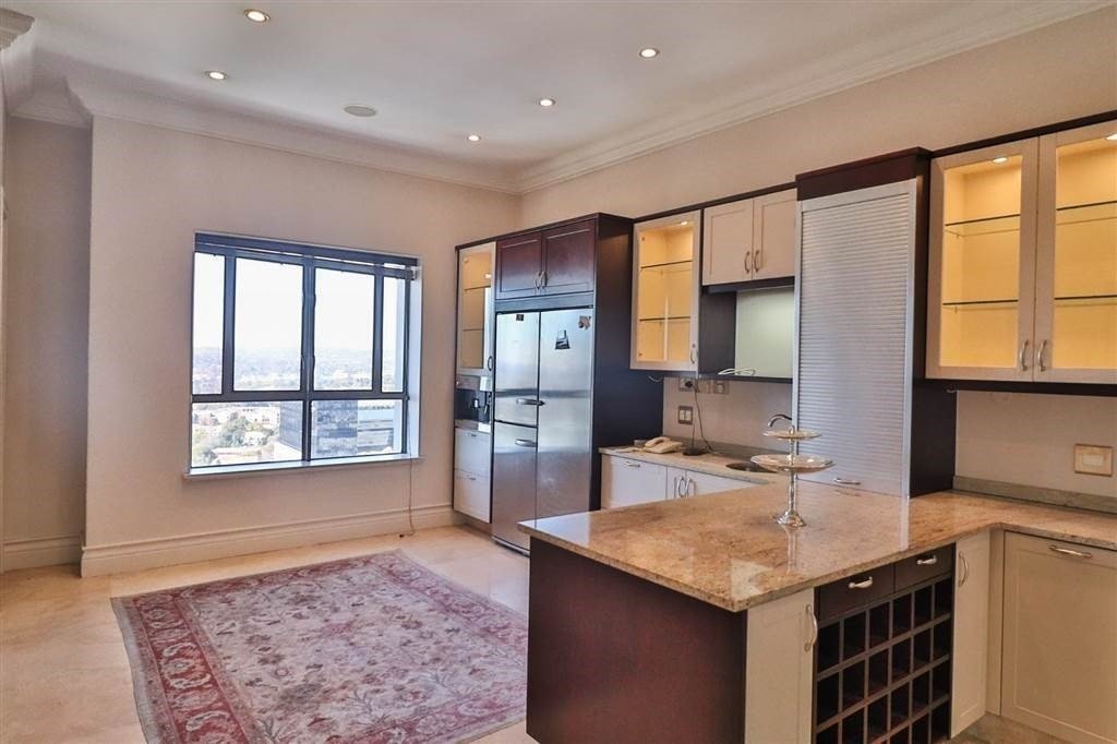 Townhouse in Sandton, Gauteng, South Africa 2 - 17396889