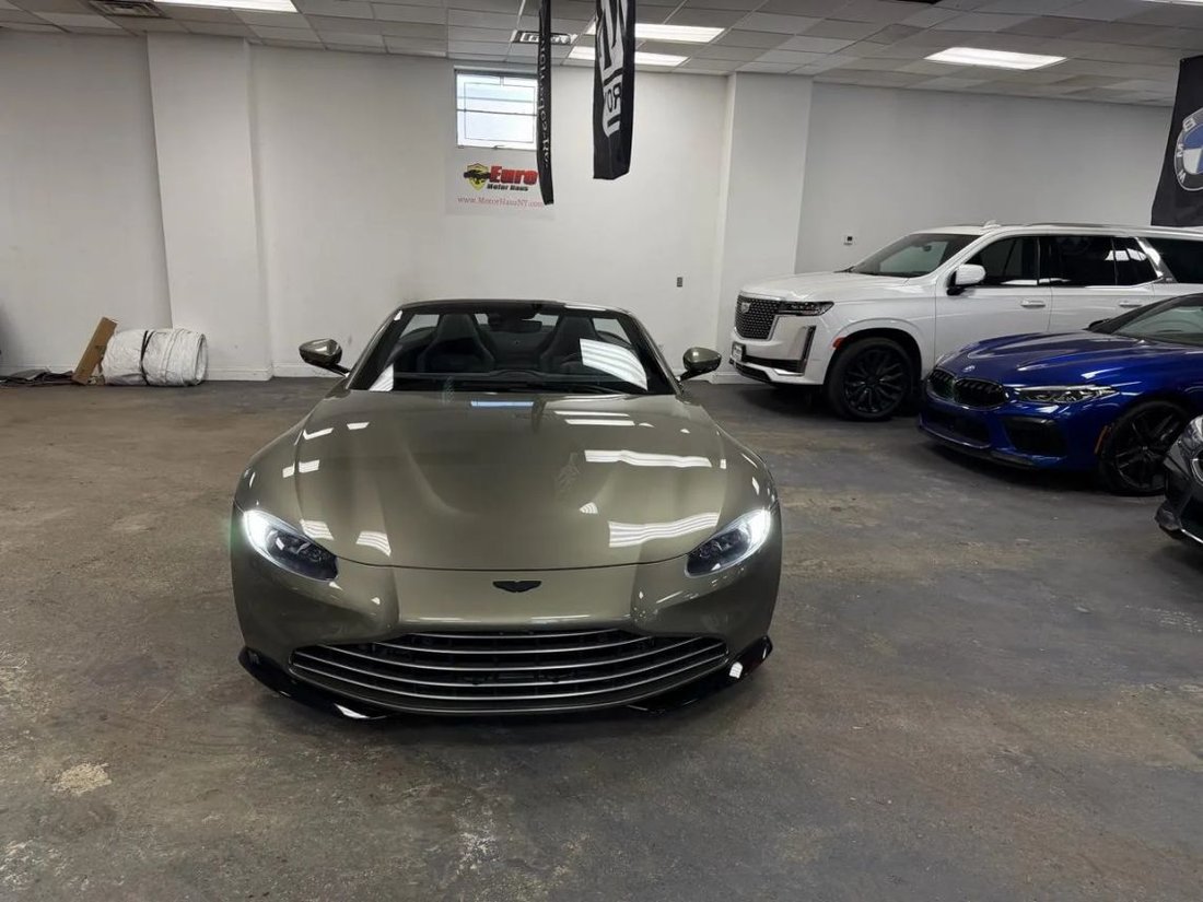 Cabriolet in Great Neck, NY, United States 3 - 17398220