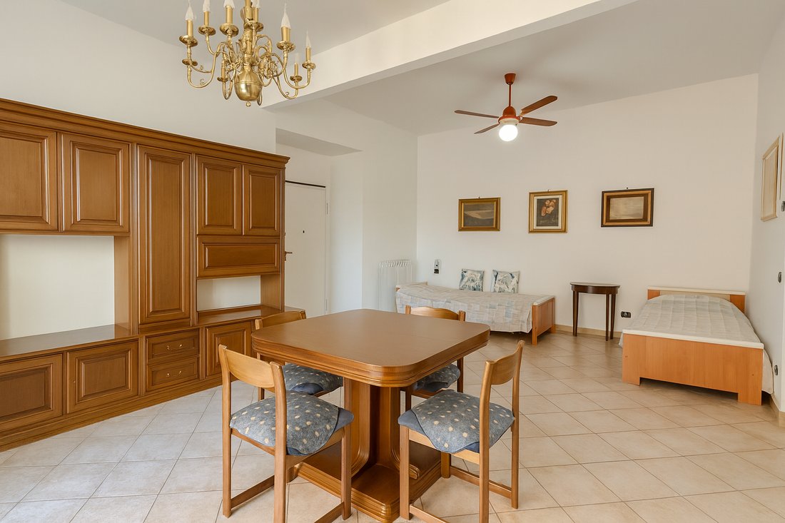 Apartment in Central Hill, Alassio, Liguria 2 - 17399434