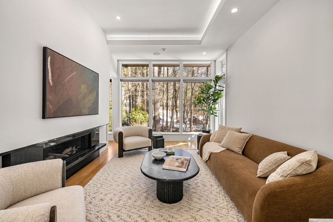 House in Weston, Massachusetts, United States 5 - 17398396