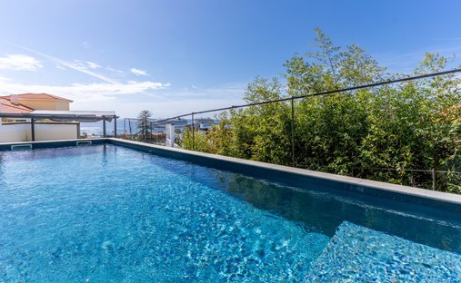 House in Se, Madeira, Portugal 1