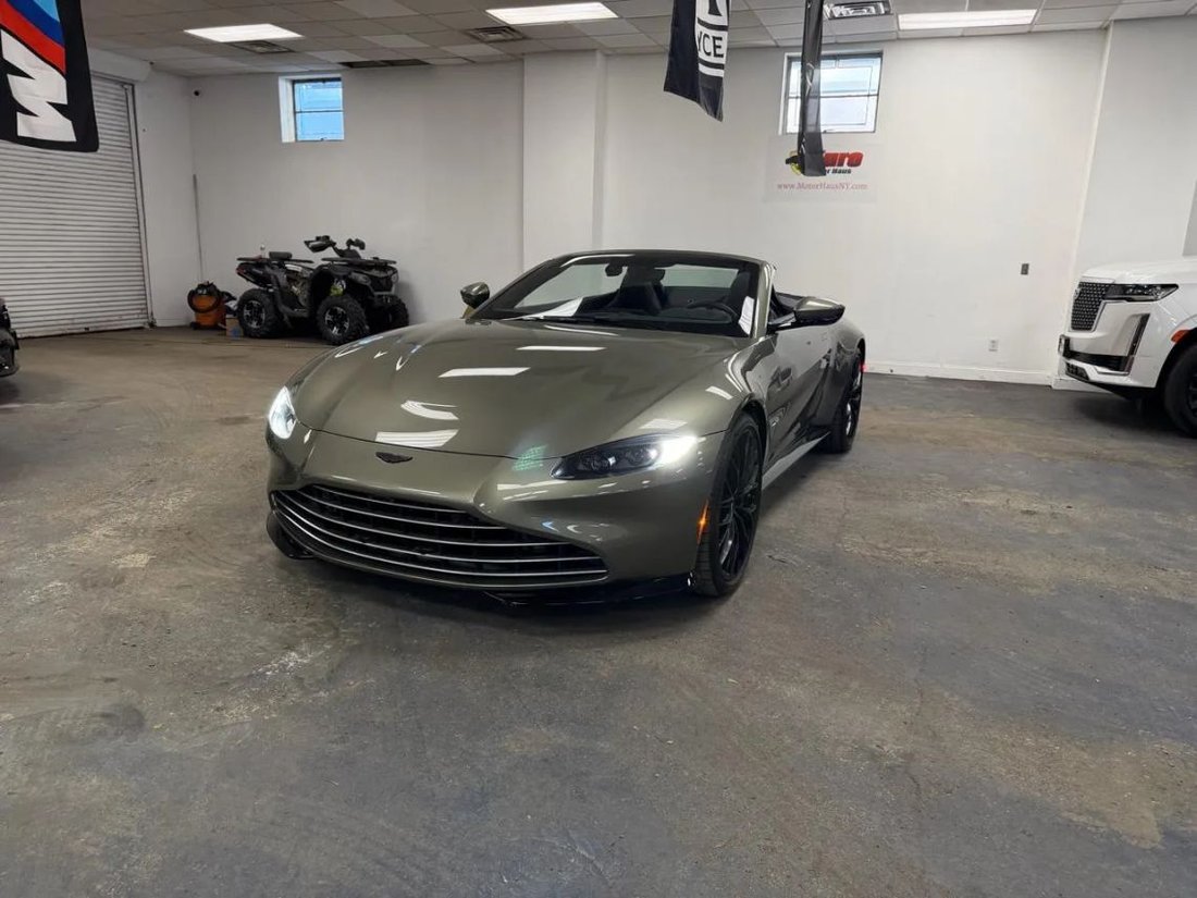 Cabriolet in Great Neck, NY, United States 2 - 17398220