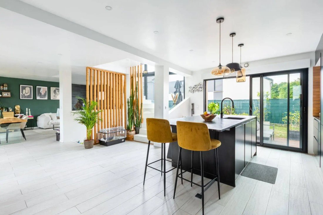 House in Chatou, Ile-de-France, France 1 - 17397219