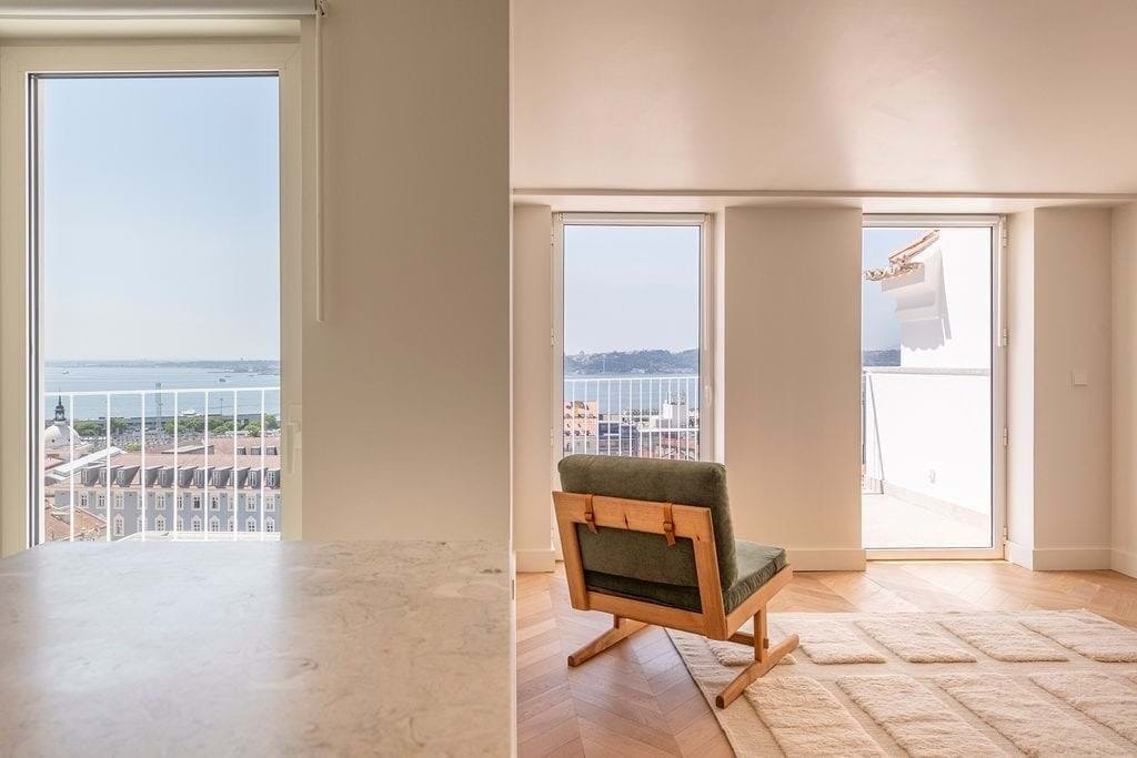 Apartment in Misericordia, Lisbon, Portugal 5 - 17398528