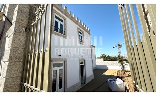 Apartment in Lordelo do Ouro e Massarelos, Porto District, Portugal 1