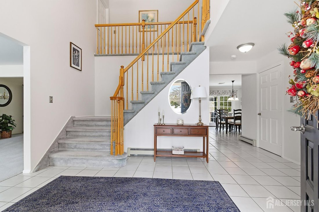 House in Manalapan Township, New Jersey, United States 5 - 17395698