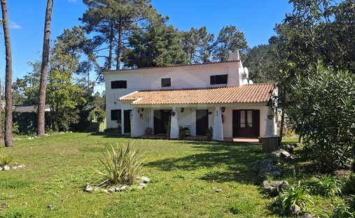 House in Sesimbra (Castelo), Setubal, Portugal 1