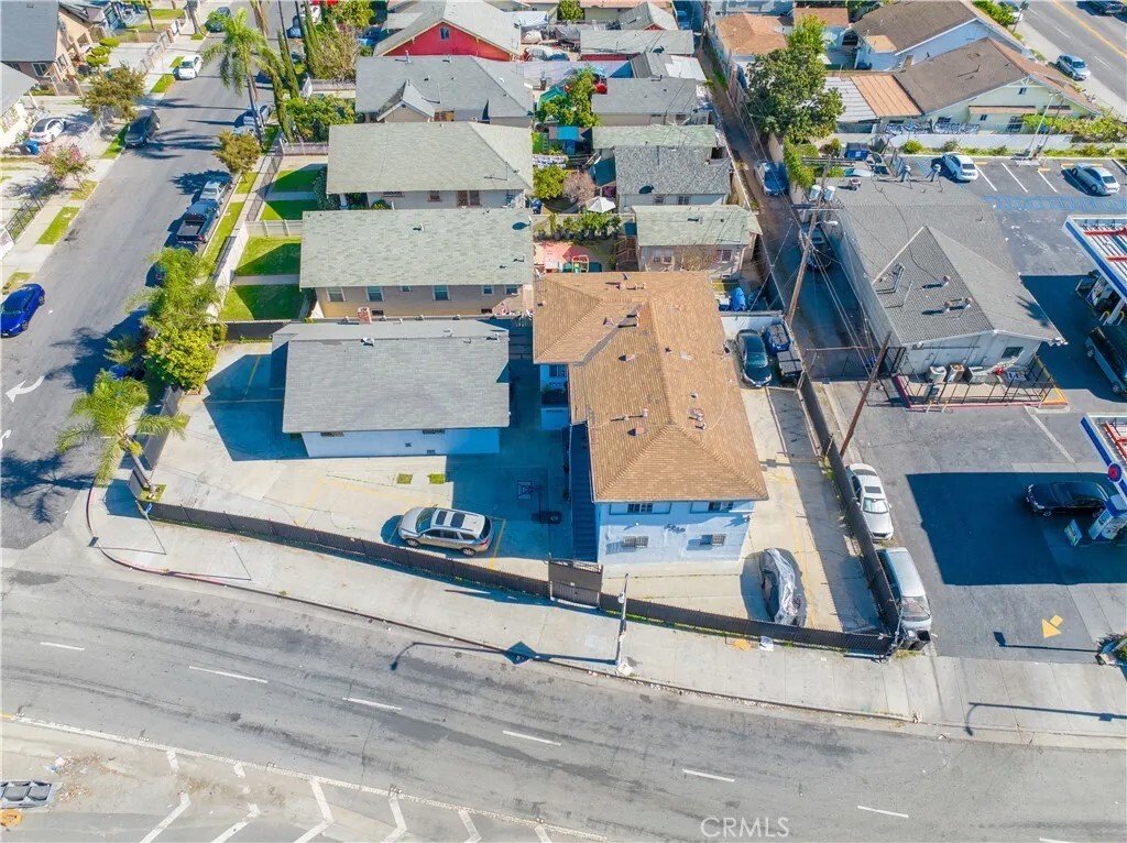 Los Angeles, California, United States 3 - 17400987