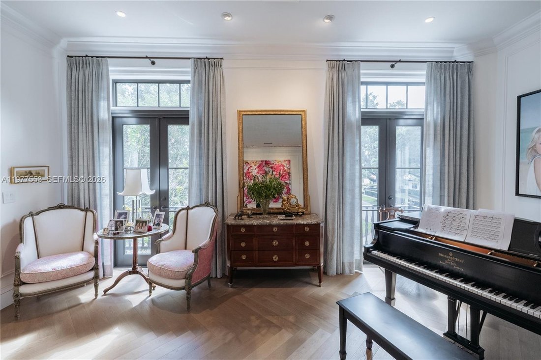 Townhouse in Coral Gables, Florida, United States 3 - 17399206