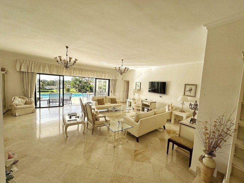 Villa a El Paraíso, Benahavís, Spagna 4 - 17402214